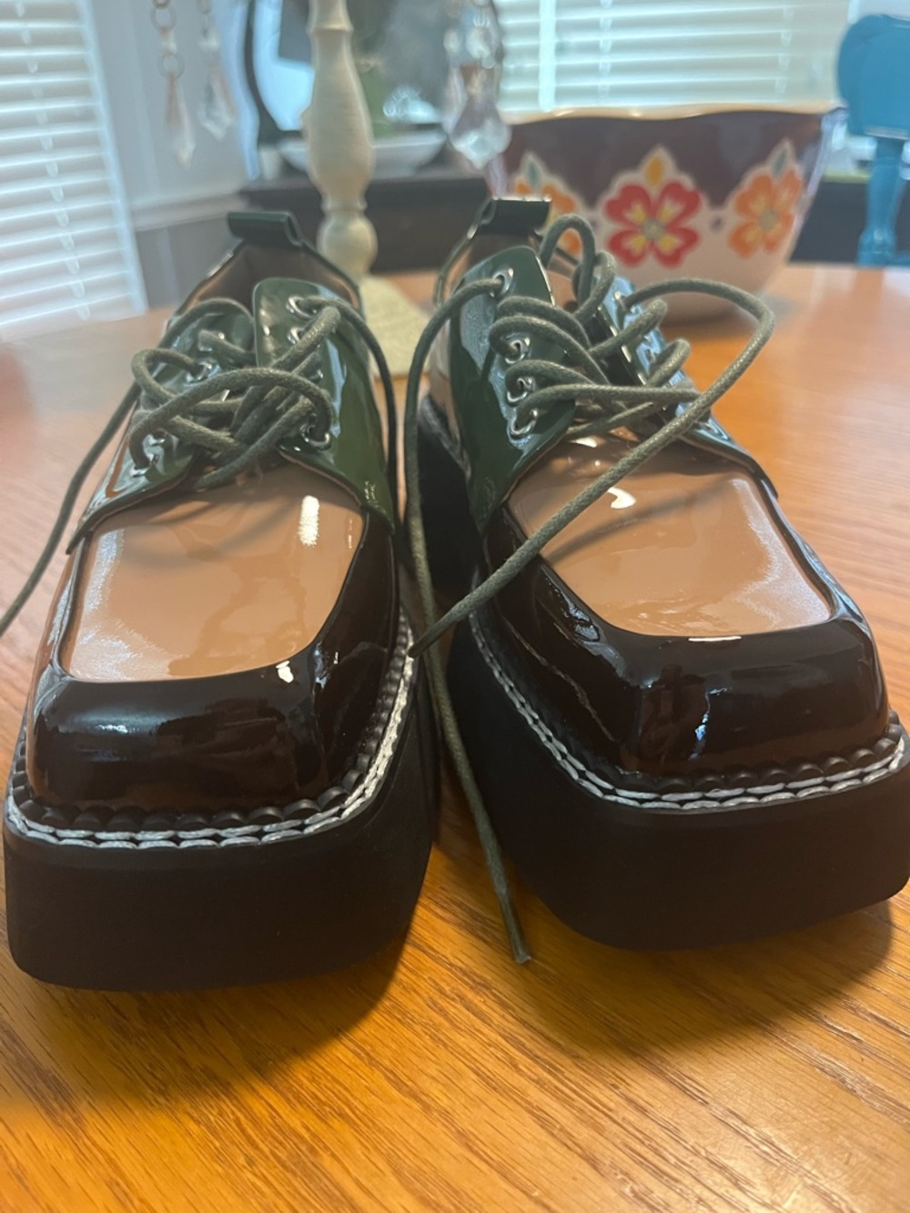 Jeffrey Campbell Book Platform Apron Toe Derby Green Tan Patent Leather Loafers - Picture 2 of 15